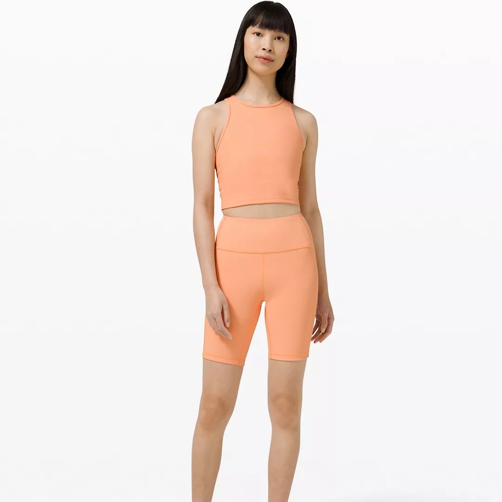 NWOT Ribbed Contoured high rise short 8”